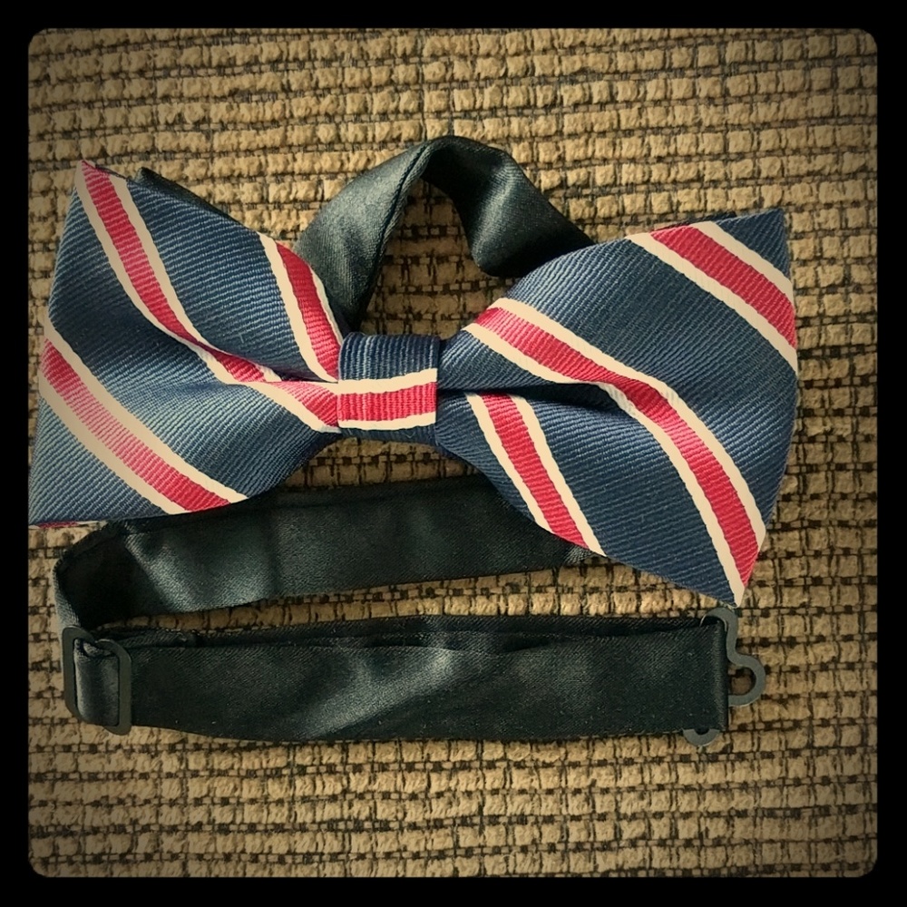 Bow tie